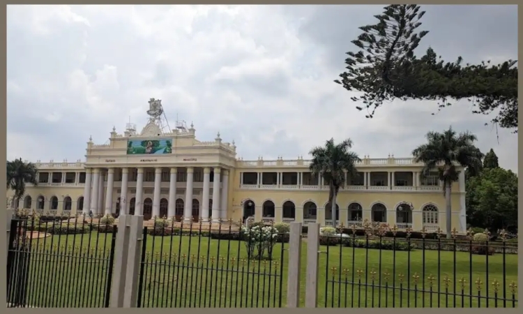 Maharaja college,Myosre